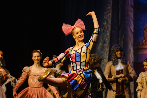 &Bcy;&acy;&lcy;&iecy;&tcy; "&SHCHcy;&iecy;&lcy;&kcy;&ucy;&ncy;&chcy;&icy;&kcy;"